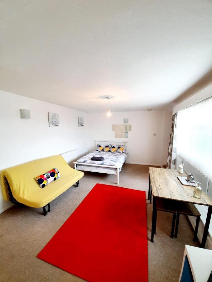 Rayleigh Town Centre 2 Bedroom Apartment Exteriör bild